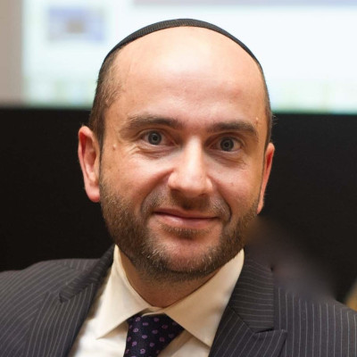 Rabbi Pini Dunner